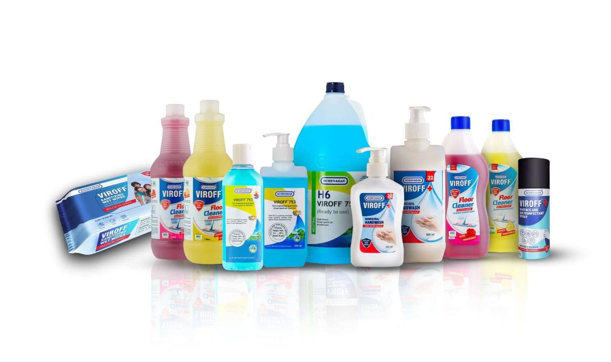 Chuẩn bị dụng cụ và các chất tẩy rửa thông thường