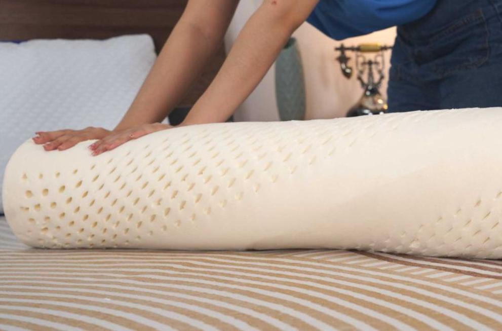 Quy trình vệ sinh gối ôm phức tạp dẫn đến chi phí tốn kém