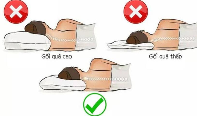 Kê gối ngủ nằm nghiêng đúng cách giúp ngủ sâu và ngủ đủ