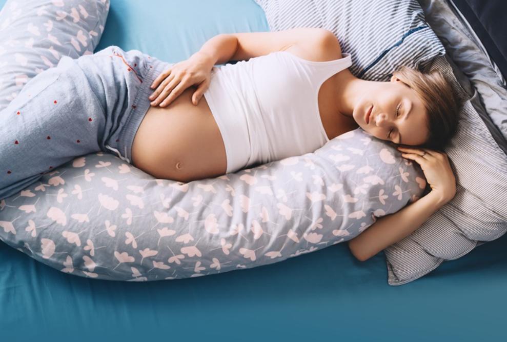 Kê gối khi nằm nghiêng bên trái