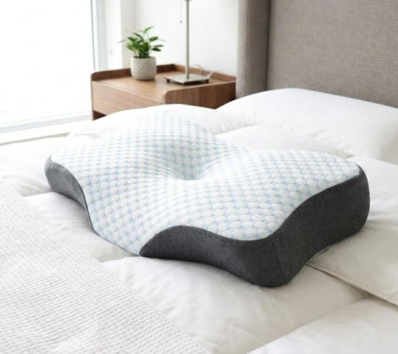 Gối công thái học giúp giảm áp lực lên vùng cổ vai gáy