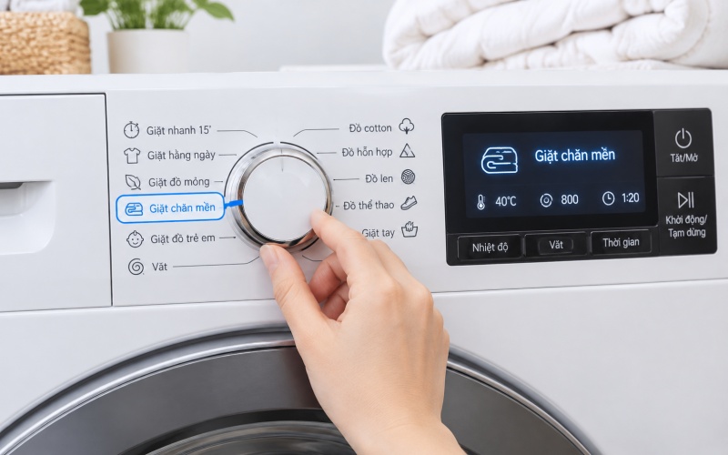 Chọn chế độ giặt và nhiệt độ nước phù hợp với ruột chăn